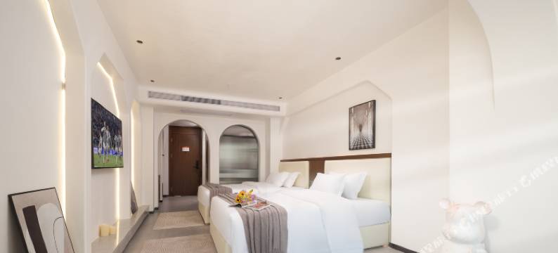 西双版纳美呈酒店(告庄星光夜市店)图片