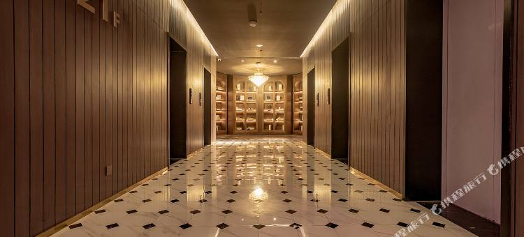 曼陀伦Plus智能酒店(江门和兴广场五邑华侨广场店)图片