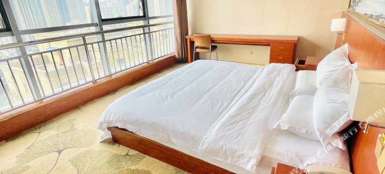 金乡天亚维京酒店图片