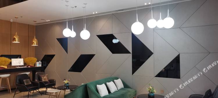 柏曼酒店(昆明长水机场中心店)图片