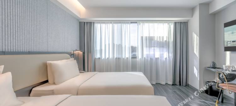 郑州中原万达陇海西路亚朵X酒店图片