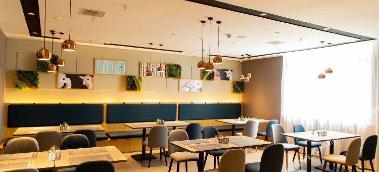 漫居安云酒店(扬州仪征工农北路万达广场店)图片