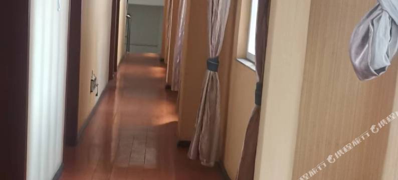 楚雄生红宾馆图片