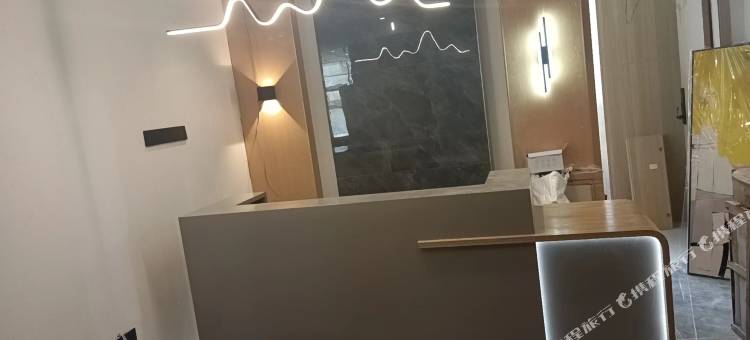 兰雅湾未来酒店 (雅安川农卓达广场店)图片