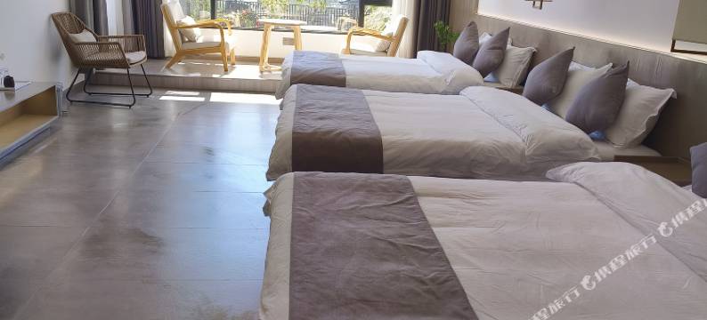 花海山间民宿(鸡足山店)图片