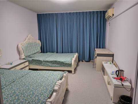 世纪短租公寓(成都骡马市地铁站店)