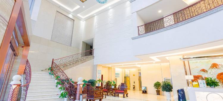 ROYAL HOTEL 龙宇祥大酒店(蒙自同德广场新天地店)图片