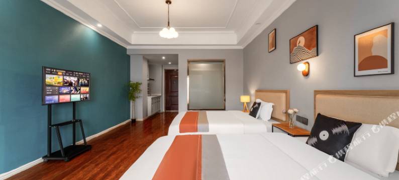 沐槿电竞酒店(昆明万达广场火车站店)图片