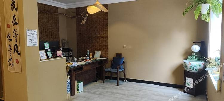 白山爱佳时尚宾馆图片