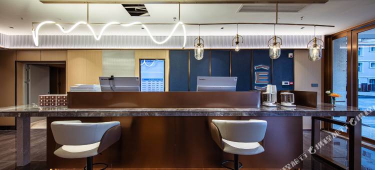 锦顺天华酒店(祥云店)图片