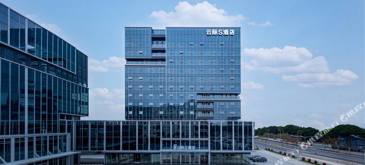 云际S酒店(广州白云站鹤边地铁站店)图片