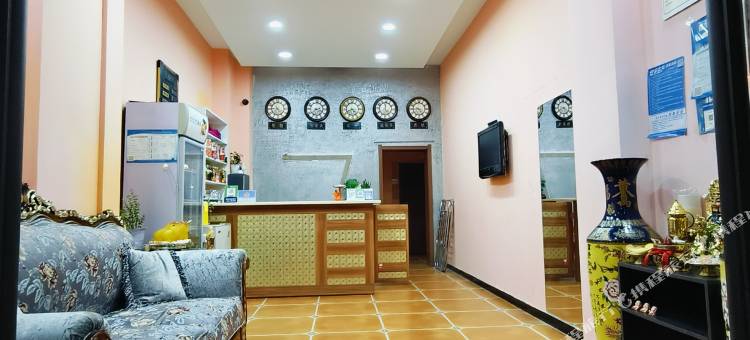 长春星期天主题宾馆(103中学店)图片