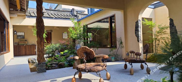 吾乡居潮汕庭院民宿(汕头高铁站店)图片