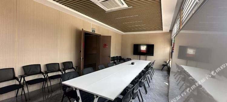 泗河湿地房车营地(十堰武当山机场店)图片