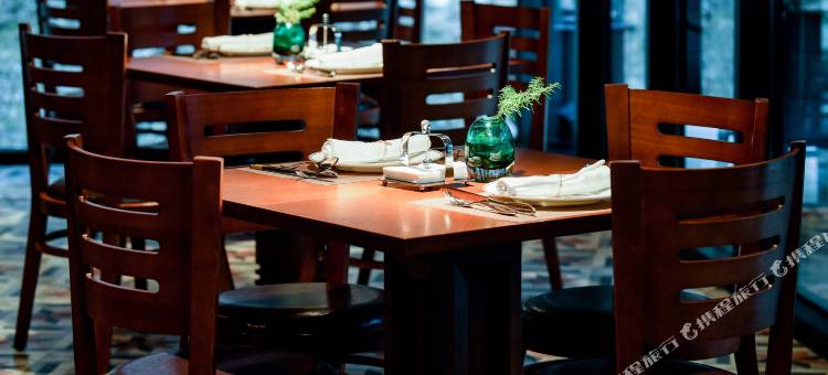 秦格喜海拔1499秘境民宿图片