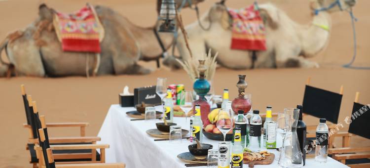 敦煌鸣沙山·野奢沙漠宿集图片