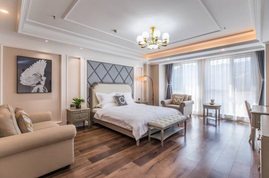 芭提雅酒店(承德大学城南站店)