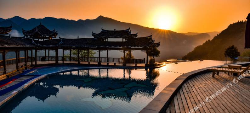 穿岩山假日酒店图片