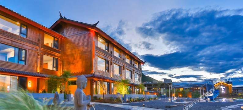 泸沽湖云堇云舒湖景民宿图片