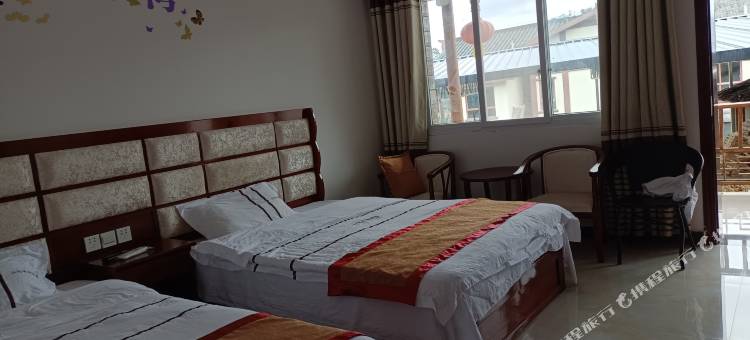 雅安山村奇迹山庄图片