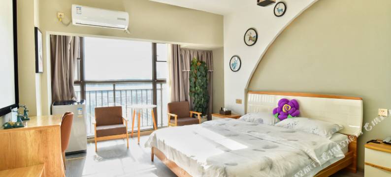 人在旅途私影酒店(昆明高铁南站店)图片