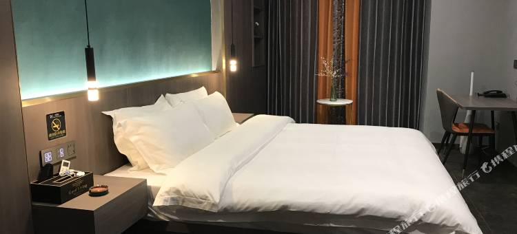 w顷轻奢精品酒店【陇西古莱坞店】图片