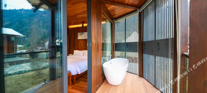 画境·揽山木屋民宿图片