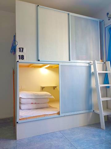 重庆之间青年旅舍(南坪工贸轻轨店)