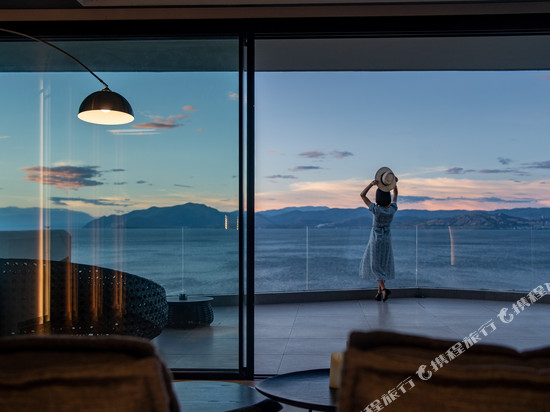 大理安屿·阿兰亚全海景度假酒店(洱海公园店)