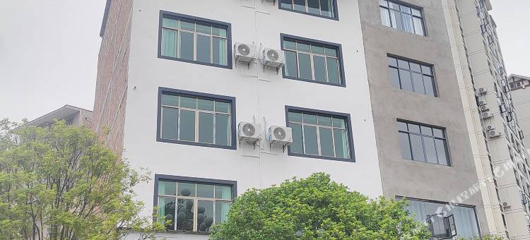 汇龙酒店图片