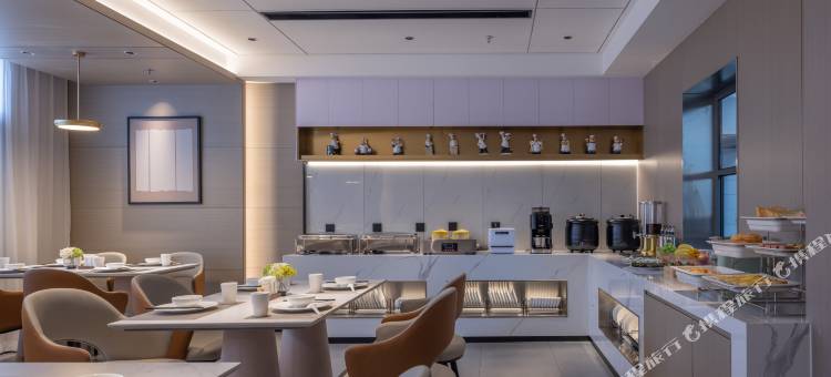 欢漫酒店(阿里普兰冈仁波齐风景区店)图片