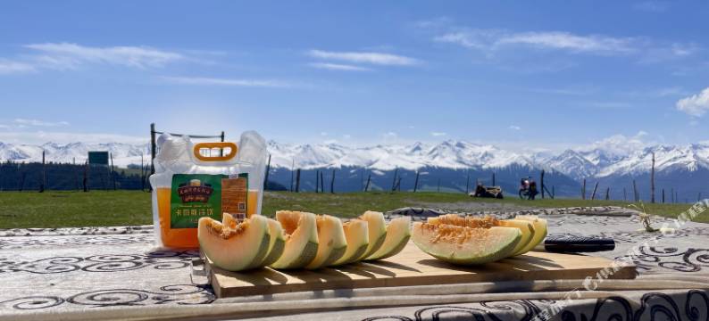 喀拉峻塔比斯木屋图片