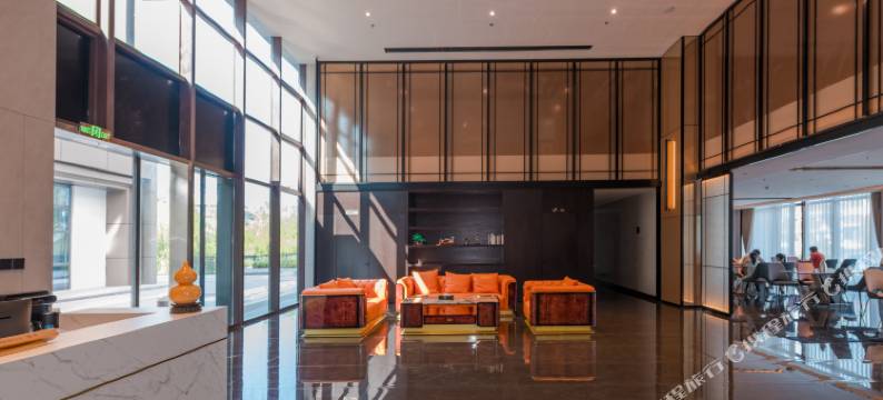 杏塘半岛花园酒店(万佳购物广场店)图片