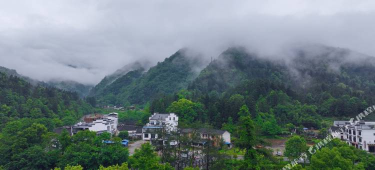 石台牯牛降往里民宿图片