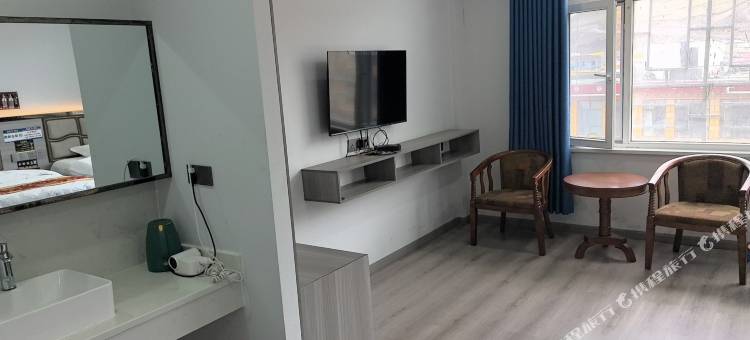 杂多怡来酒店图片