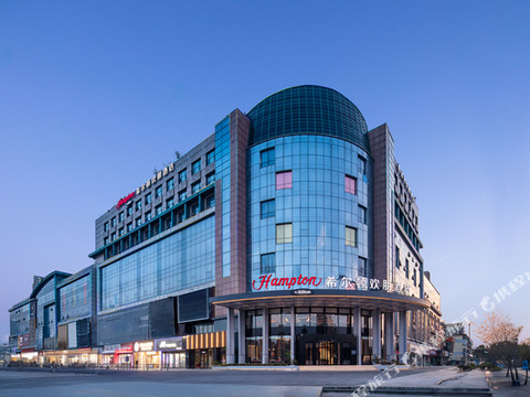 济南火车站希尔顿欢朋酒店(缤纷五洲商业广场店)