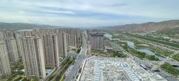 西宁乐派酒店(城北万达广场店)图片