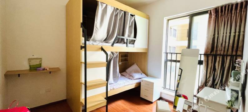 云泥纯女生青年旅舍(昆明火车站店)图片