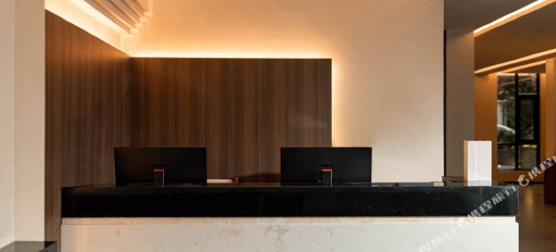 诧寂美学｜香见·供氧观景花园巨幕投影私藏酒店(独克宗古城店)图片