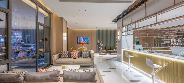 白玉兰酒店(任丘市政府万达广场店)图片