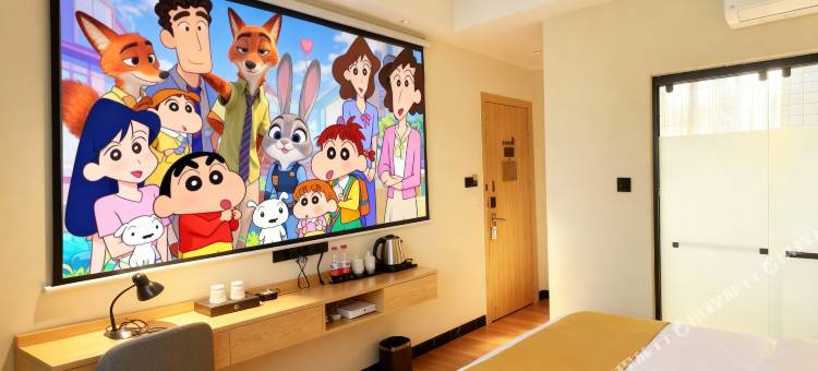 栖夕电影酒店(南宁九曲湾温泉首创奥特莱斯店)图片