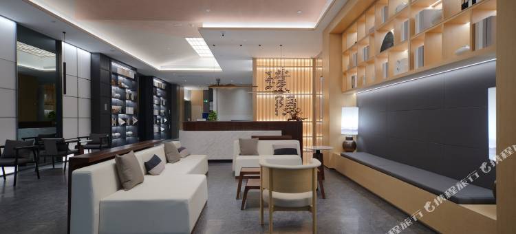 建国璞隐酒店(上海漕河泾顾戴路地铁站店)图片