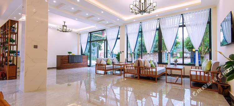 都江堰兰兮畔民宿(青城山高铁站店)图片