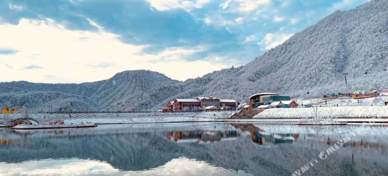 西岭雪山西舍映雪酒店图片