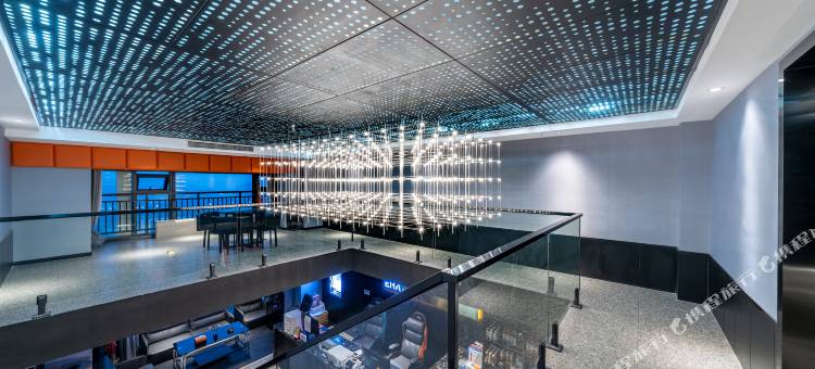 EHA萤火电竞酒店(武汉东西湖常青花园店)图片