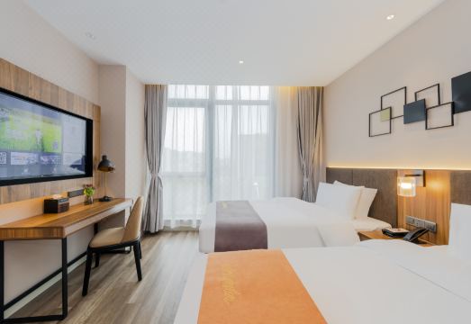 Homeinn Plus Hotel (Shanghai Pujiang  Lianhang Road Subway Station Renji Hospital South campus) Hotel Overview