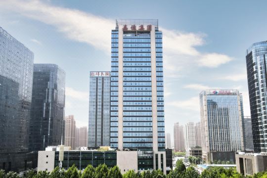 店)地处于中兴南路与福禄街交汇处嘉亿东方大厦东门,毗邻郑州高铁东站