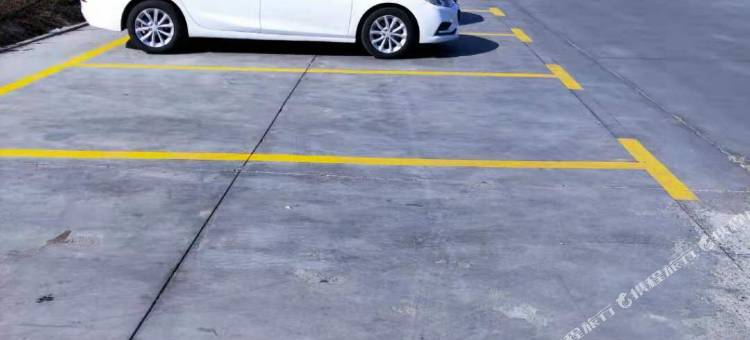 格林豪泰酒店(吉木萨尔准东五彩湾政务中心智选店)图片