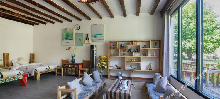 依云若雅民宿(林芝米林机场店)图片