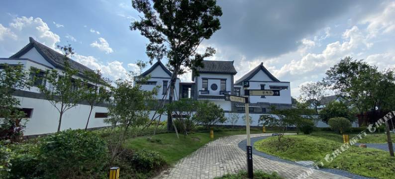 英德奥园柏墅度假别墅图片